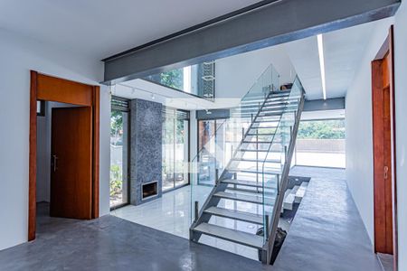 Entrada de casa para alugar com 4 quartos, 420m² em City América, São Paulo