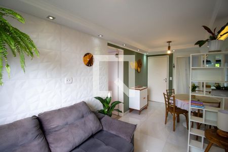 Sala de apartamento à venda com 3 quartos, 53m² em Itaquera, São Paulo