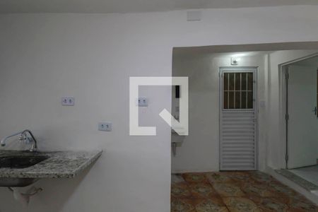 Sala/Cozinha de casa para alugar com 1 quarto, 45m² em Jardim Guairaca, São Paulo