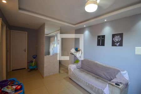 Sala de apartamento para alugar com 2 quartos, 45m² em Bom Pastor, Belford Roxo