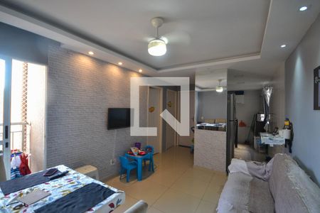 Sala de apartamento para alugar com 2 quartos, 45m² em Bom Pastor, Belford Roxo