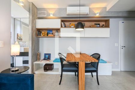 Sala de apartamento à venda com 1 quarto, 50m² em Campo Belo, São Paulo