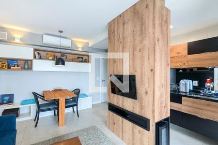 Sala de apartamento à venda com 1 quarto, 50m² em Campo Belo, São Paulo