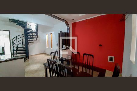 Sala de Estar de casa para alugar com 3 quartos, 200m² em Vila Menck, Osasco