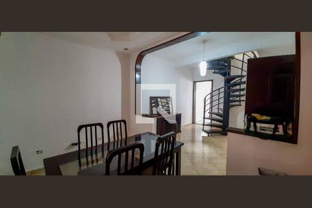 Sala de Estar de casa para alugar com 3 quartos, 200m² em Vila Menck, Osasco