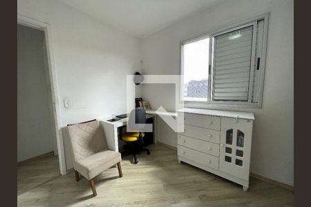 quarto de apartamento à venda com 2 quartos, 50m² em Jardim Sarah, São Paulo