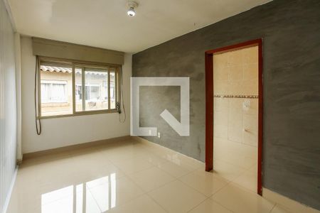 Sala de apartamento para alugar com 2 quartos, 65m² em Rubem Berta, Porto Alegre