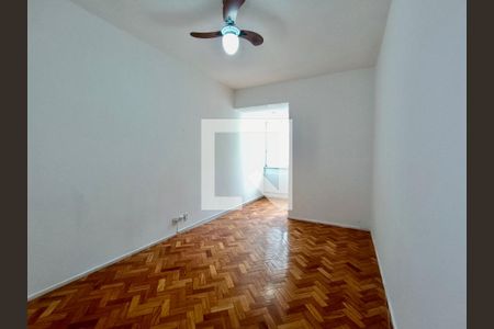 Sala de apartamento à venda com 2 quartos, 68m² em Copacabana, Rio de Janeiro