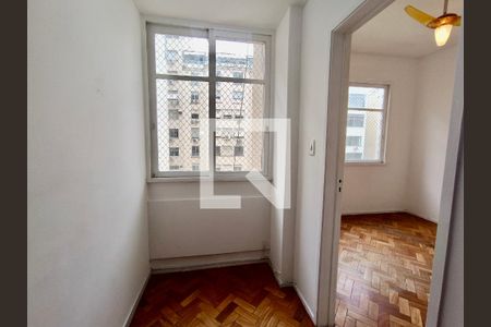 Sala de apartamento à venda com 2 quartos, 68m² em Copacabana, Rio de Janeiro