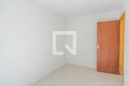 Quarto 1 de apartamento para alugar com 2 quartos, 45m² em Ponta Grossa, Porto Alegre