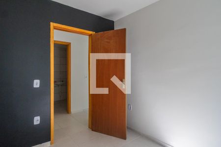 Quarto 2 de apartamento para alugar com 2 quartos, 45m² em Ponta Grossa, Porto Alegre