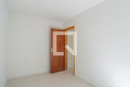 Quarto 1 de apartamento para alugar com 2 quartos, 45m² em Ponta Grossa, Porto Alegre