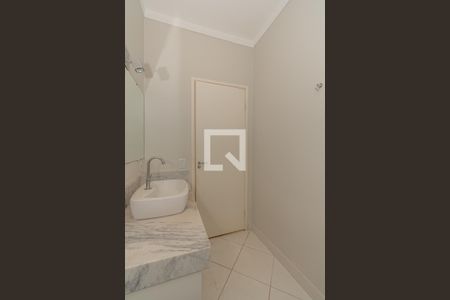 Banheiro da Suíte de casa de condomínio para alugar com 3 quartos, 250m² em Jardim de Mônaco, Hortolândia