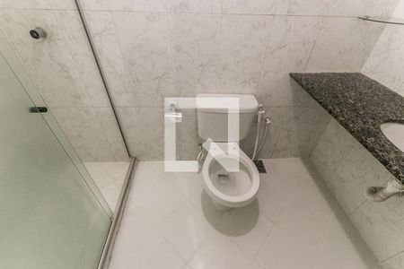 Banheiro do Quarto 1 de apartamento para alugar com 3 quartos, 139m² em Armação, Salvador