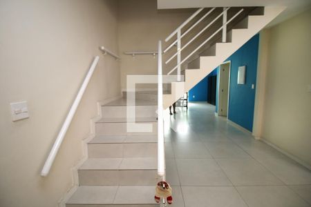 Sala - Acesso 2º piso de casa à venda com 4 quartos, 225m² em Penha, Rio de Janeiro