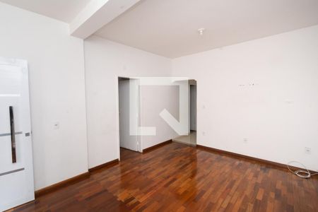 Sala de casa para alugar com 3 quartos, 90m² em Lindéia, Contagem