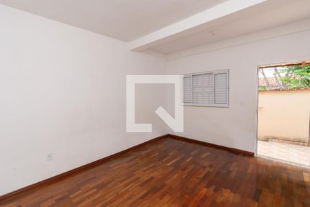 Sala de casa para alugar com 3 quartos, 90m² em Lindéia, Contagem