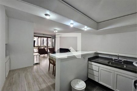 Apartamento à venda com 2 quartos, 72m² em Cerqueira César, São Paulo