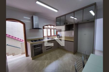 Casa à venda com 3 quartos, 140m² em Jardim Ester, São Paulo