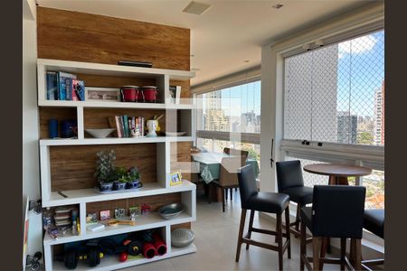 Apartamento à venda com 3 quartos, 234m² em Itaim Bibi, São Paulo