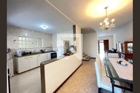 Casa à venda com 4 quartos, 150m² em Maria Paula, Niterói