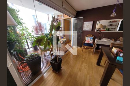 Apartamento à venda com 3 quartos, 125m² em Indianópolis, São Paulo