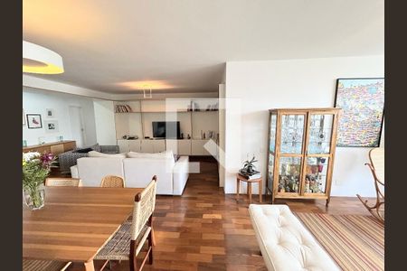 Sala de apartamento à venda com 3 quartos, 180m² em Perdizes, São Paulo