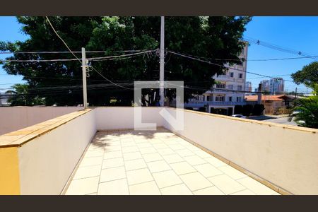 Varanda de casa à venda com 4 quartos, 400m² em Anhangabaú, Jundiaí