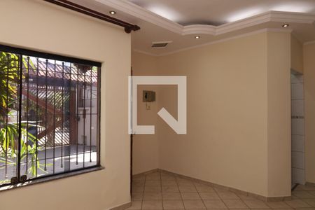 Sala de casa para alugar com 3 quartos, 77m² em Jardim Nossa Senhora do Carmo, São Paulo