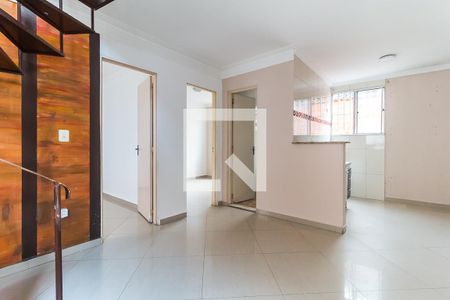 Sala de apartamento para alugar com 3 quartos, 110m² em Jardim Itamarati, Poá