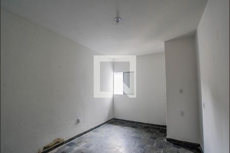 Quarto 1 de casa para alugar com 3 quartos, 100m² em Jardim do Estádio, Santo André