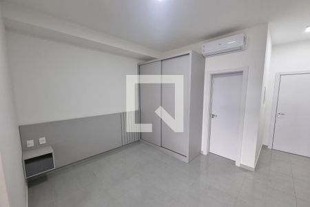 Sala - Dormitório de kitnet/studio para alugar com 1 quarto, 38m² em Ribeirânia, Ribeirão Preto