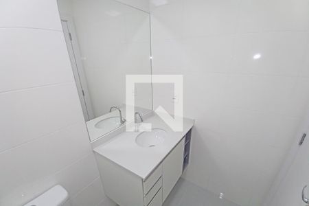 Banheiro de kitnet/studio para alugar com 1 quarto, 38m² em Ribeirânia, Ribeirão Preto