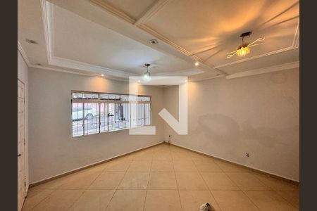 Sala de casa para alugar com 4 quartos, 125m² em Parque Novo Oratório, Santo André