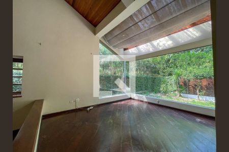 Casa à venda com 5 quartos, 400m² em Jardim Morumbi, São Paulo