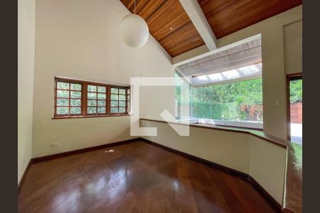 Casa à venda com 5 quartos, 400m² em Jardim Morumbi, São Paulo