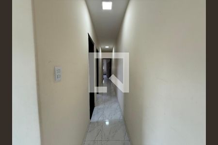 Corredor de casa para alugar com 3 quartos, 230m² em Parque Suzano, Suzano