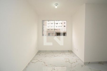 Sala de apartamento para alugar com 2 quartos, 42m² em Usina Piratininga, São Paulo