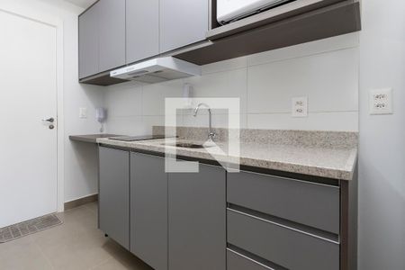 Cozinha de kitnet/studio para alugar com 1 quarto, 23m² em Campo Belo, São Paulo