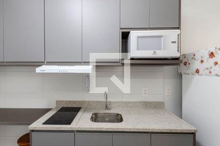 Cozinha de kitnet/studio para alugar com 1 quarto, 23m² em Campo Belo, São Paulo