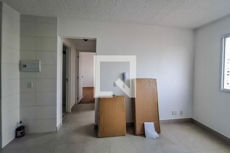 Sala/Cozinha de apartamento para alugar com 2 quartos, 43m² em Cambuci, São Paulo