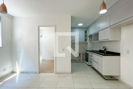 Sala de apartamento para alugar com 2 quartos, 34m² em Vila Palmeiras, São Paulo