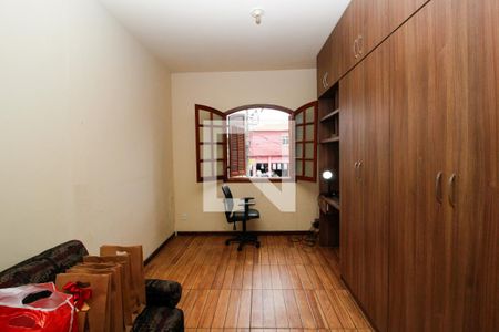 Quarto  de casa para alugar com 3 quartos, 309m² em Santa Efigênia, Belo Horizonte