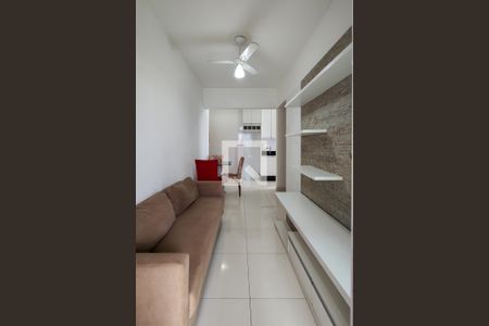 Sala de apartamento para alugar com 1 quarto, 48m² em Guilhermina, Praia Grande