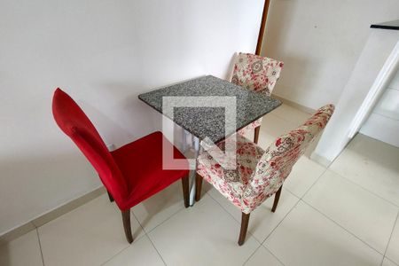 Sala de apartamento para alugar com 1 quarto, 48m² em Guilhermina, Praia Grande