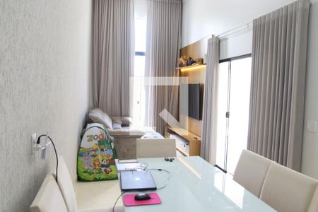 Sala de casa para alugar com 3 quartos, 116m² em Vila Pedroso, Goiânia