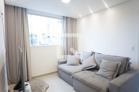 Sala de apartamento para alugar com 2 quartos, 65m² em Cabral, Contagem