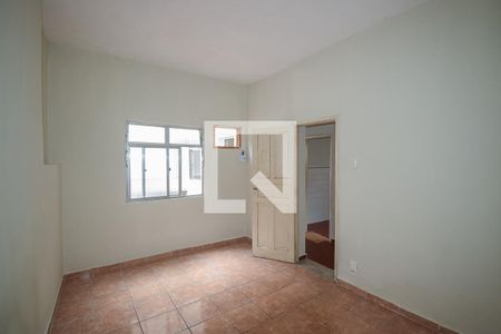 Quarto de casa para alugar com 1 quarto, 45m² em Irajá, Rio de Janeiro