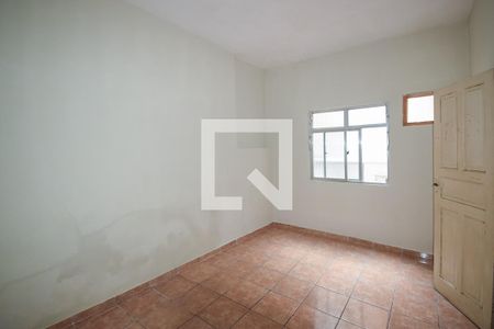 Quarto de casa para alugar com 1 quarto, 45m² em Irajá, Rio de Janeiro