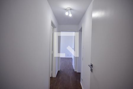 Corredor de apartamento para alugar com 3 quartos, 139m² em Vila Sonia, São Paulo